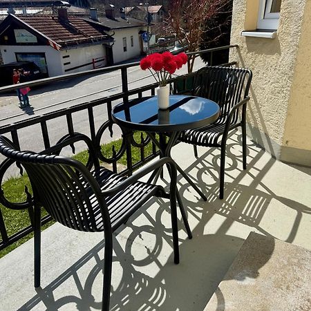 Liebelei Miesbach - Boutique-Apartment Mit Terrasse Im Zentrum Luaran gambar