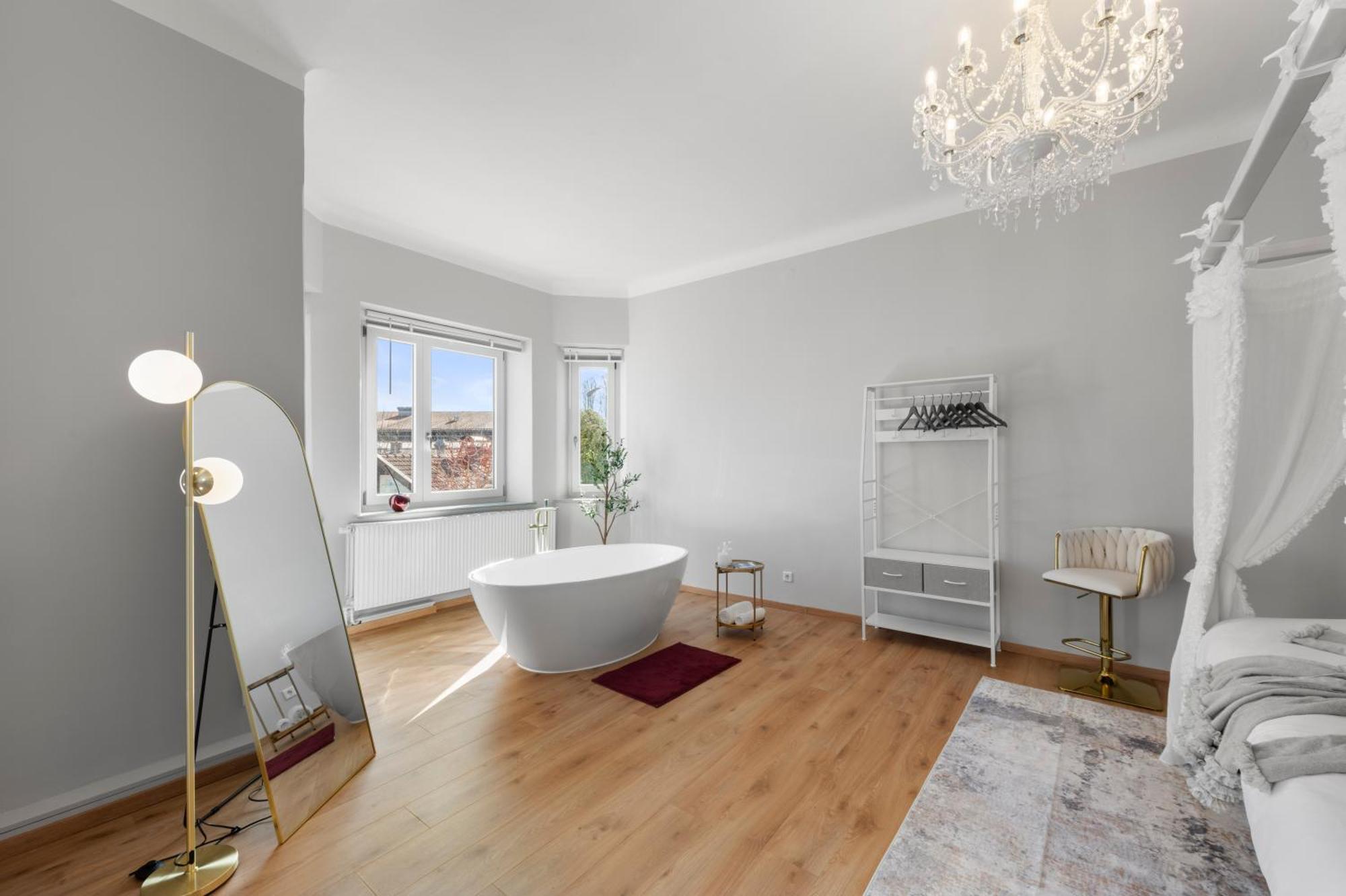 Liebelei Miesbach - Boutique-Apartment Mit Terrasse Im Zentrum Luaran gambar
